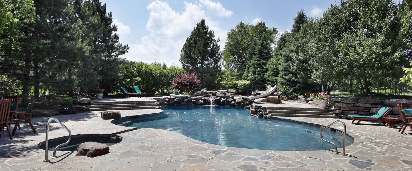 Expert Pool Cleaning Service and Repair for the Main Line